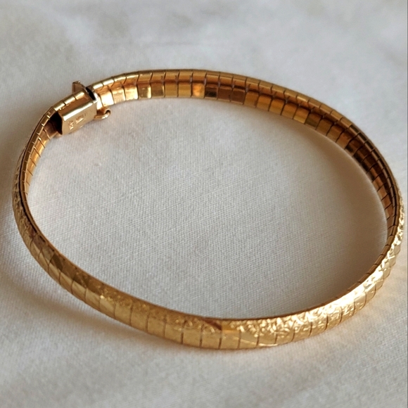 Zales Vintage Elegant 14k Gold Flexable Bangle Bracelet (7"L×1/4"W) Italy Chic - Picture 14 of 15